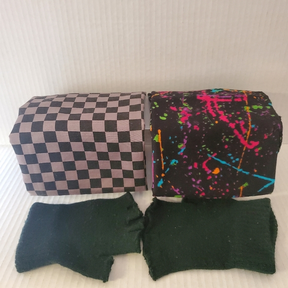 Emo Bandanas Checkered Paint Splatter Fingerless Knit Gloves Lot of 3 - Picture 1 of 12
